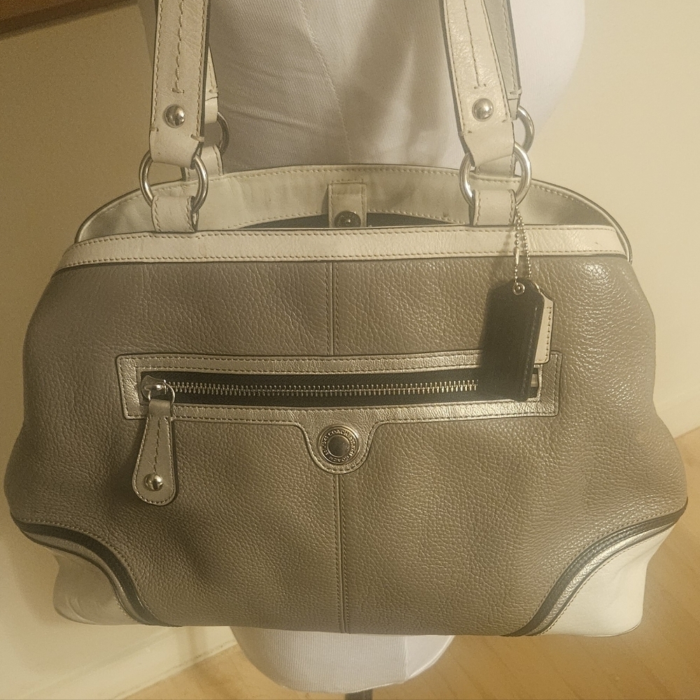 Coach Vintage Laura Spectator Handbag Grey & Ivory Pebbled Leather Bag Charms